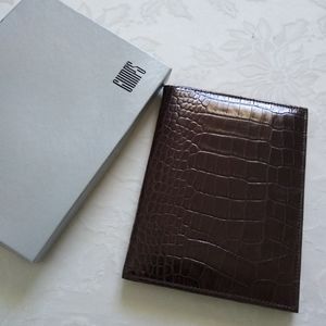 Gump's Italian leather embossed croc-effect frame